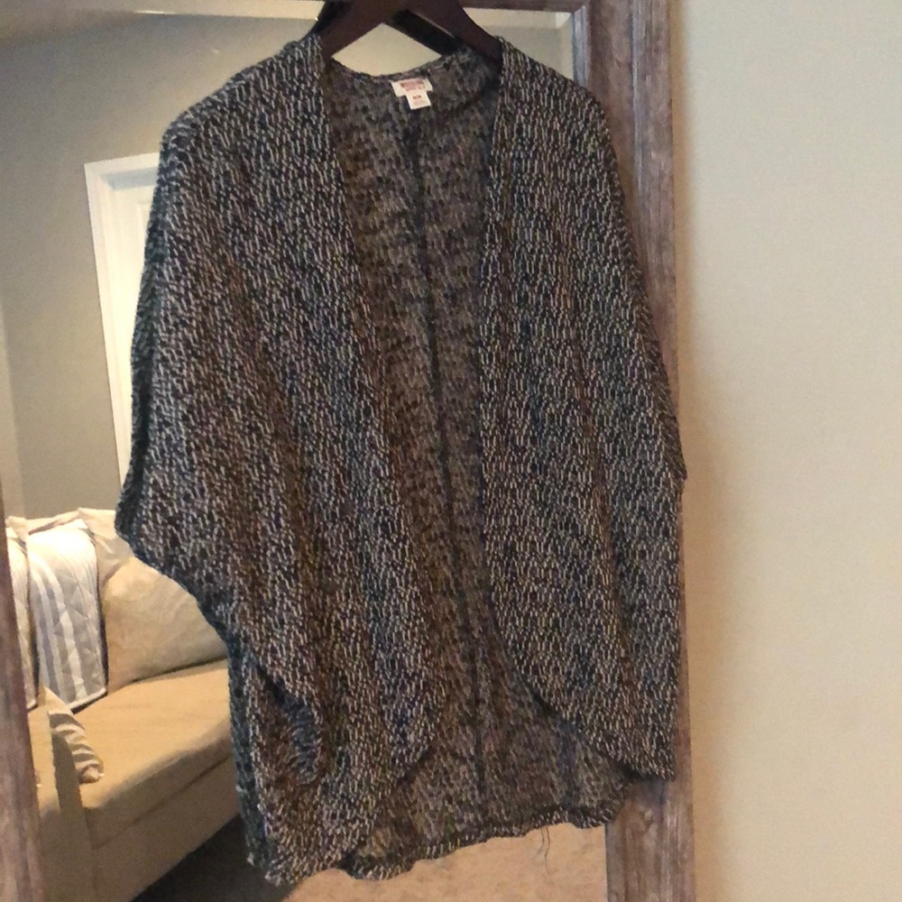 Black Shrug